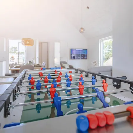 בית נופש 4 Bedroom Amazing In Romo *