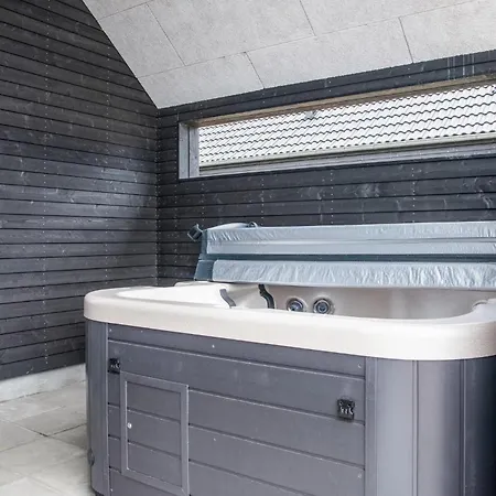 4 Bedroom Amazing In Romo בית נופש *